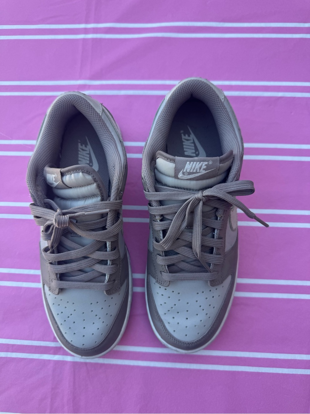 Nike Low-Top Sneakers in Taupe and Light Gray